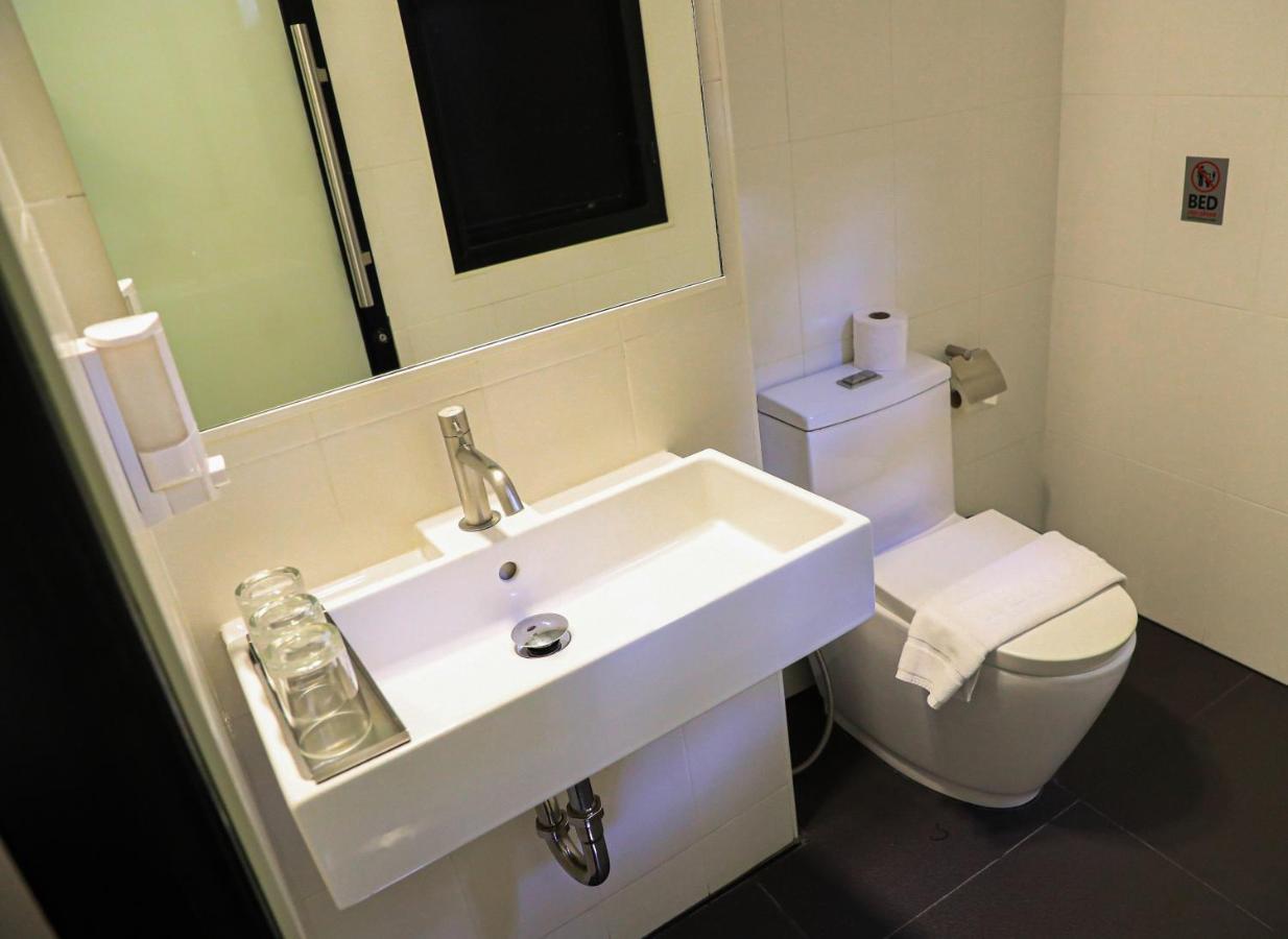 Hotel Bed Phrasingh-Adults Only Chiang Mai Exterior foto